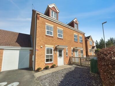 3 bedroom Semi Detached House for sale