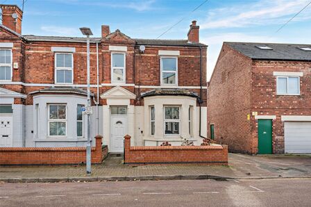 Rushworth Avenue, 5 bedroom End Terrace House for sale, &pound;300,000