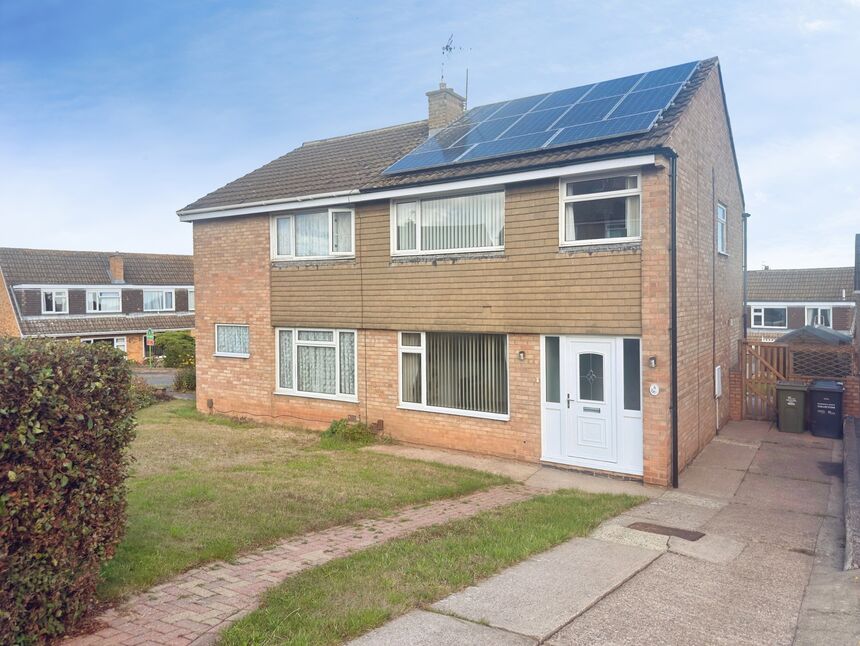 Main image of 3 bedroom Semi Detached House for sale, Cleeve Mount, Loughborough, Leicestershire, LE11