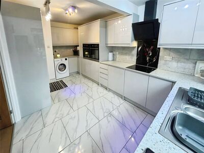 Whatton Road, 2 bedroom Detached Bungalow for sale, &pound;325,000