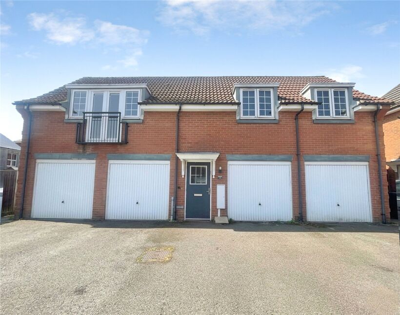 2 bedroom Flat for sale