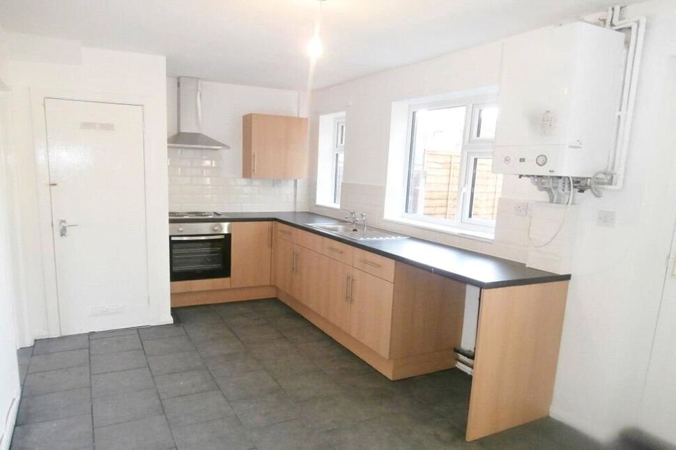 Main image of 3 bedroom Semi Detached House to rent, Beckley Road, Nottingham, Nottinghamshire, NG8