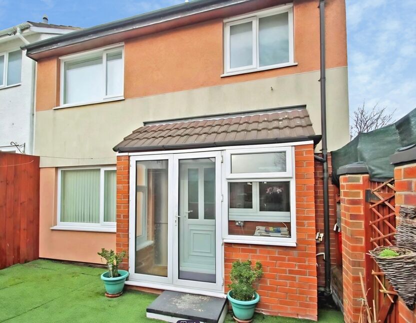 Main image of 3 bedroom Mid Terrace House to rent, Rose Close, Nottingham, Nottinghamshire, NG3