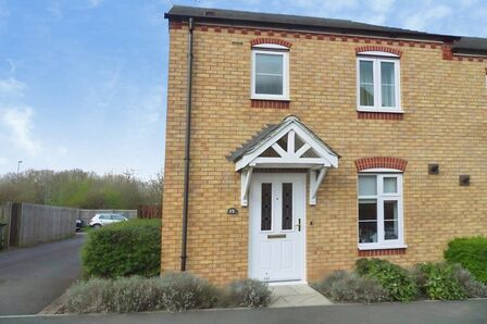 3 bedroom End Terrace House to rent