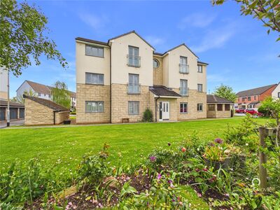 Cromwell Ford Way, 2 bedroom Flat to rent, &pound;800 pcm
