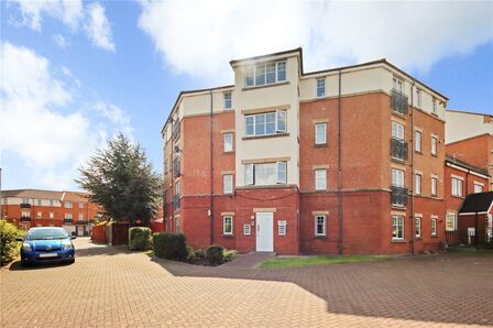 Redgrave Close, 2 bedroom  Flat to rent, £750 pcm