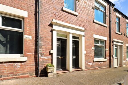 Brinkburn Street, 2 bedroom  Flat to rent, £650 pcm