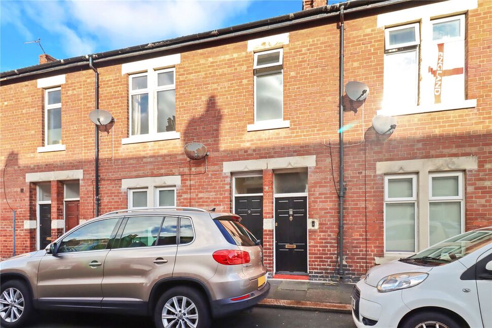 3 bedroom  Flat to rent