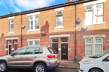 Stanley Street, 3 bedroom  Flat to rent, £575 pcm