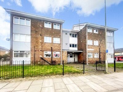 Gainsborough Avenue, 2 bedroom Flat to rent, &pound;550 pcm