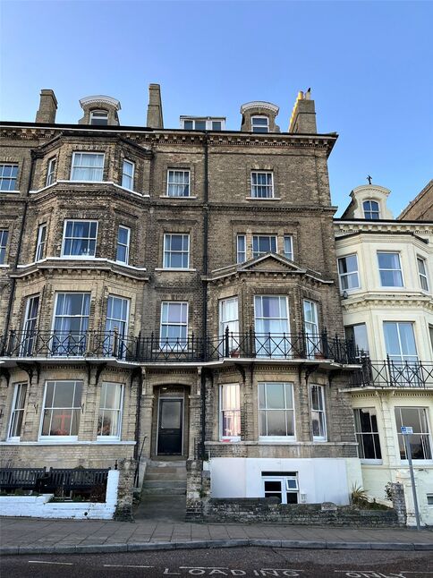 Main image of 1 bedroom  Flat to rent, Kirkley Cliff, Lowestoft, Suffolk, NR33