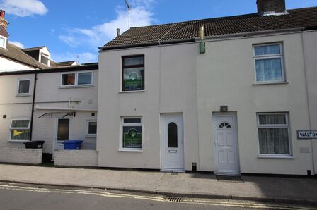 Walton Road, 2 bedroom Mid Terrace House to rent, £695 pcm