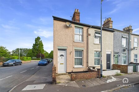 3 bedroom End Terrace House for sale