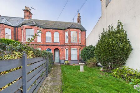 Stradbroke Road, 4 bedroom End Terrace House for sale, &pound;575,000