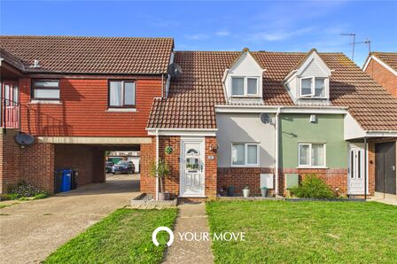 2 bedroom Mid Terrace House for sale