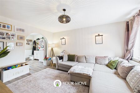 2 bedroom Mid Terrace House for sale