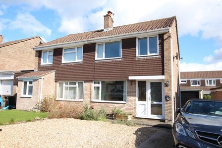Lincombe Road, 3 bedroom Semi Detached House to rent, £1,300 pcm