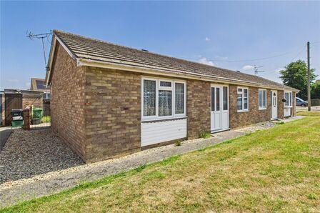 2 bedroom Semi Detached Bungalow for sale