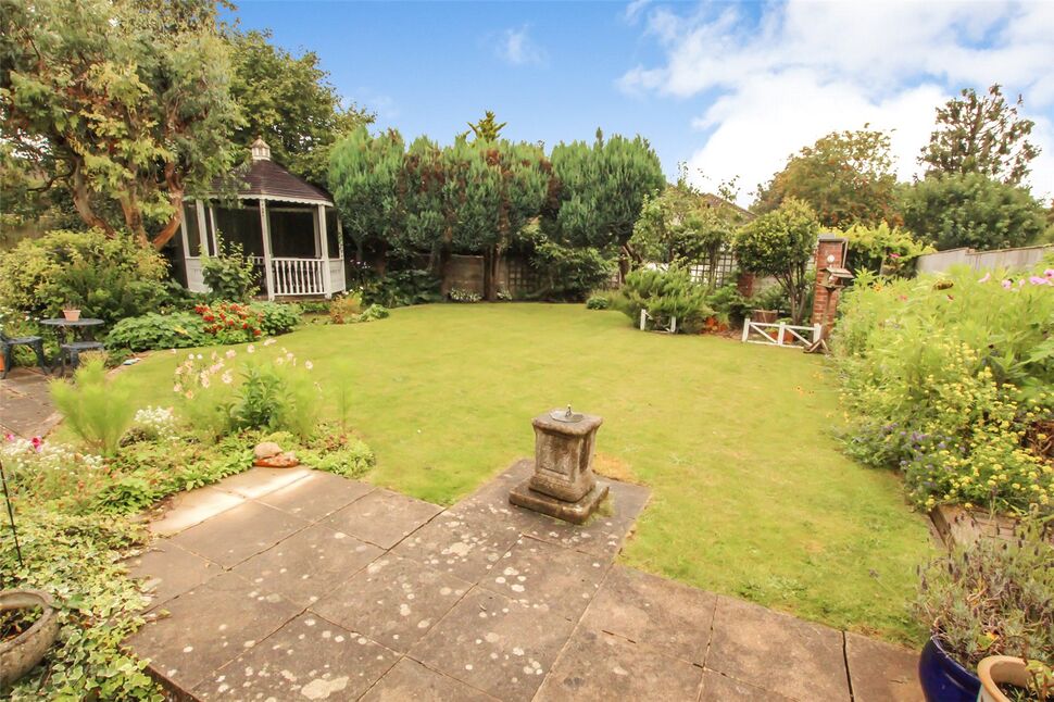 5 bedroom Detached House for sale, Lynton Road, Midsomer Norton, BA3