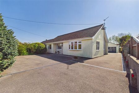 4 bedroom Detached Bungalow for sale