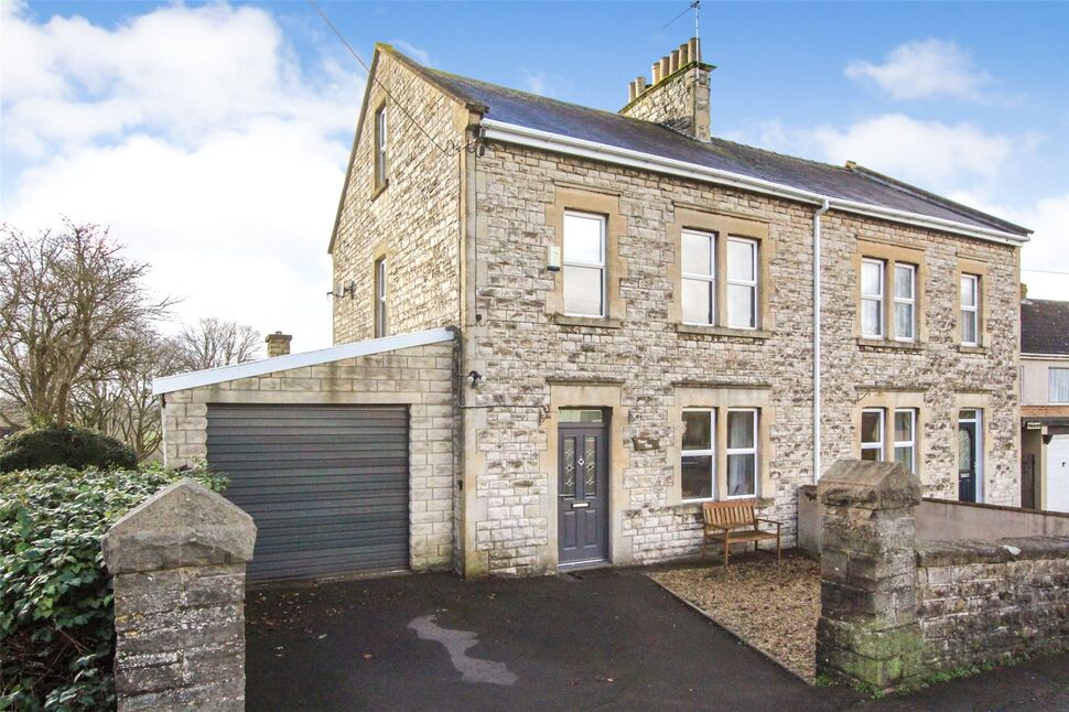 3 bedroom Semi Detached House to rent, Mells Lane, Radstock, BA3 £