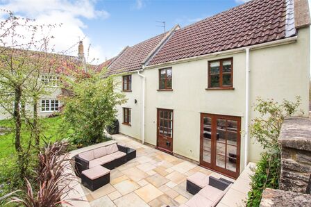 Harts Lane, 2 bedroom End Terrace House for sale, £350,000