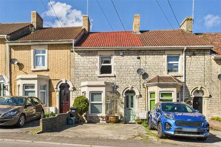 3 bedroom Mid Terrace House for sale