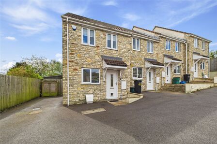 Springfield Crest, 3 bedroom End Terrace House for sale, £259,950