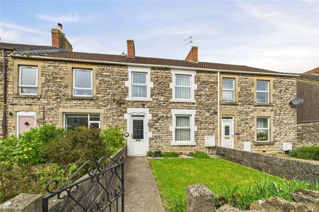 3 bedroom Mid Terrace House for sale