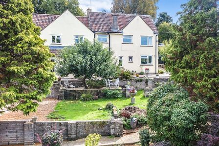 6 bedroom Semi Detached House for sale