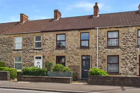 3 bedroom Mid Terrace House for sale