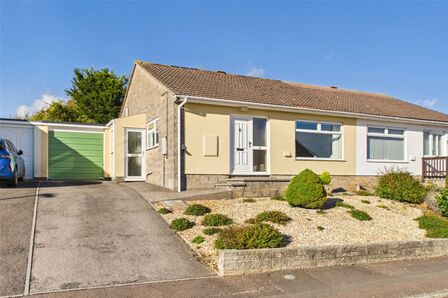2 bedroom Semi Detached Bungalow for sale