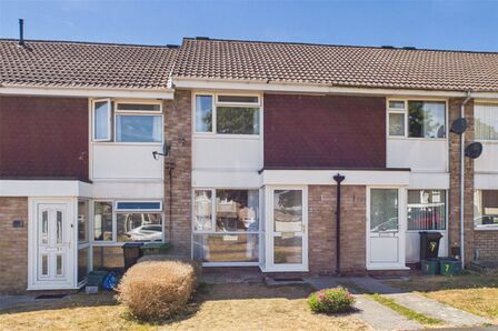 The Leaze, 2 bedroom Mid Terrace House for sale, &pound;235,000