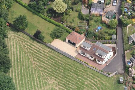 Ashgrove, 3 bedroom Detached House for sale, &pound;650,000