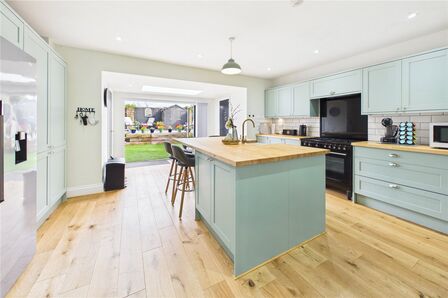 3 bedroom End Terrace House for sale