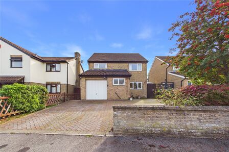 Staddlestones, 4 bedroom Detached House for sale, &pound;440,000