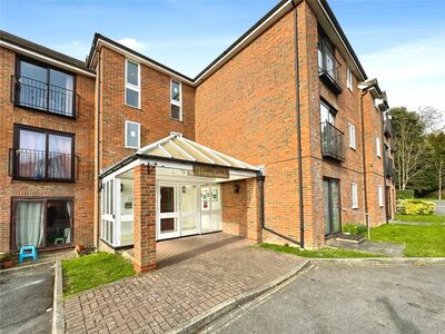 Woodlands Way, 1 bedroom  Flat to rent, £800 pcm