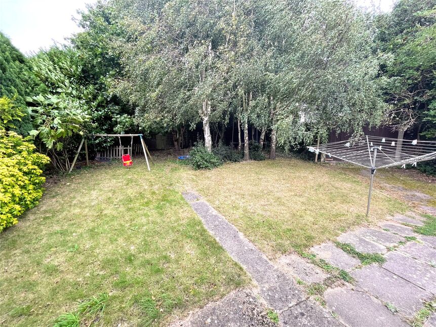 4 bedroom End Terrace House for sale, Orchard Close, Norwich, NR7 £