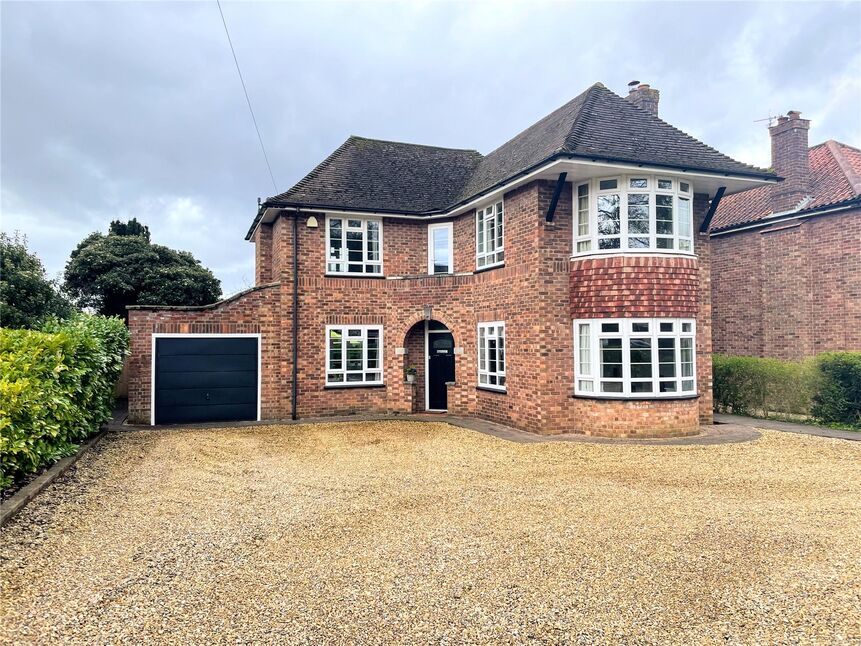 3 bedroom Detached House for sale, Thunder Lane, Norwich, NR7 £450,000