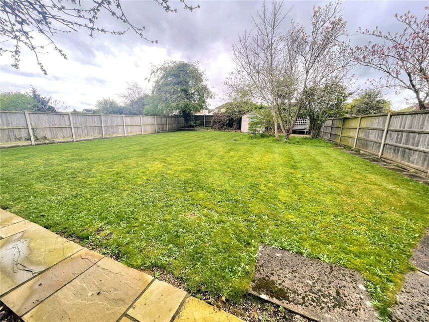 3 bedroom Detached House for sale, Thunder Lane, Norwich, NR7 £450,000