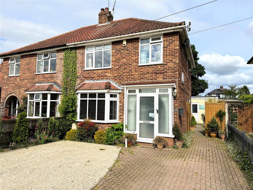 3 bedroom Detached House for sale, Thunder Lane, Norwich, NR7 £450,000