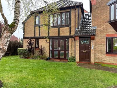 Green Court, 2 bedroom  Flat to rent, £850 pcm