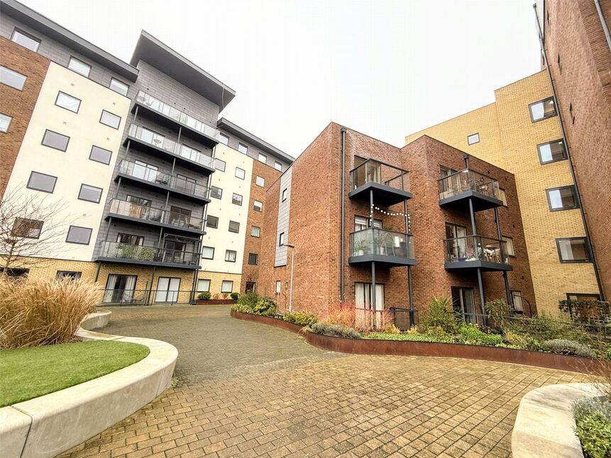 2 bedroom  Flat for sale