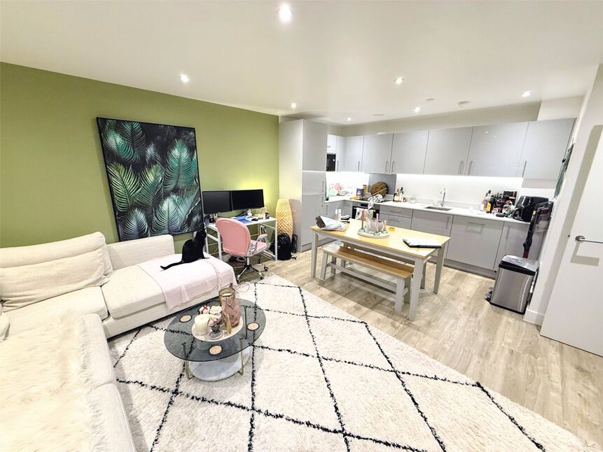 Main image of 1 bedroom  Flat for sale, Ratcliff Court, Gilders Way, Norfolk, NR3