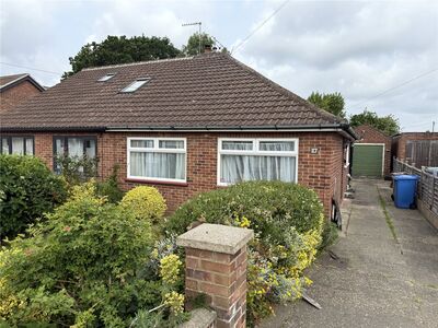 2 bedroom Semi Detached Bungalow for sale