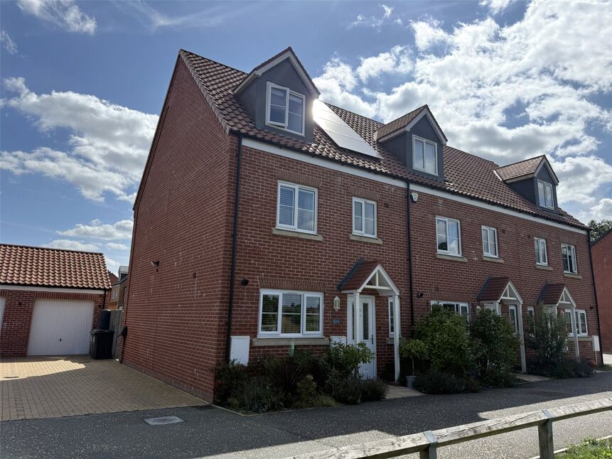 Main image of 4 bedroom Semi Detached House for sale, Blake Close, Hethersett, Norfolk, NR9