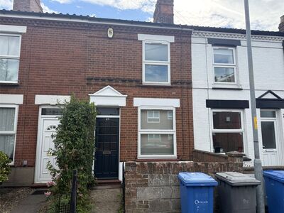 Berners Street, 2 bedroom Mid Terrace House to rent, £950 pcm