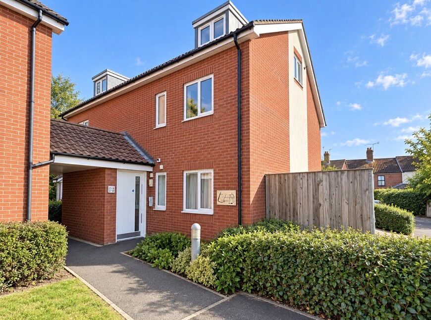 1 bedroom Flat for sale