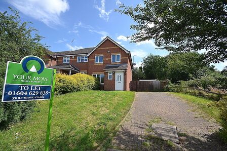 3 bedroom Semi Detached House to rent