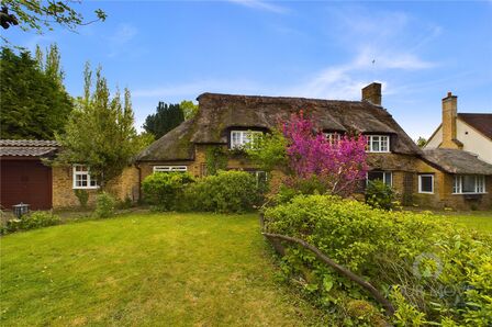 Church Lane, 4 bedroom Detached House to rent, £2,500 pcm